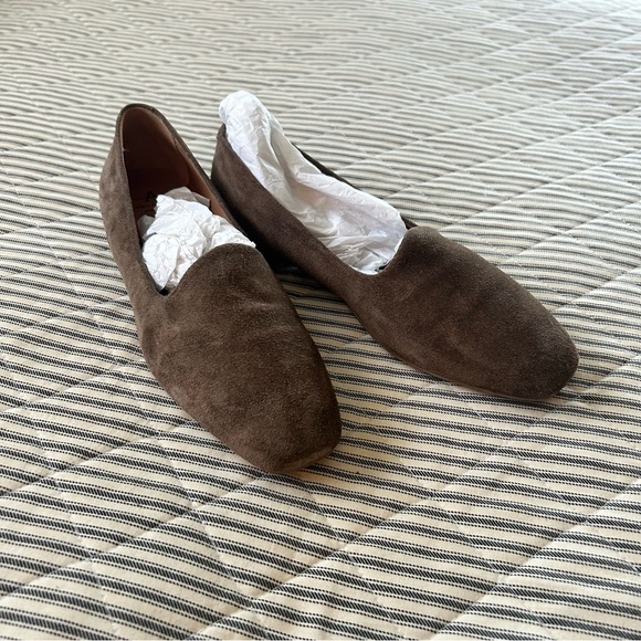 Like New. Aquatalia “Reanna”  suede slipper flat - Picture 2 of 7